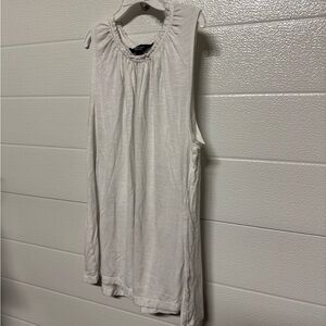 Vera Wang Cream Sleeveless Tank Top